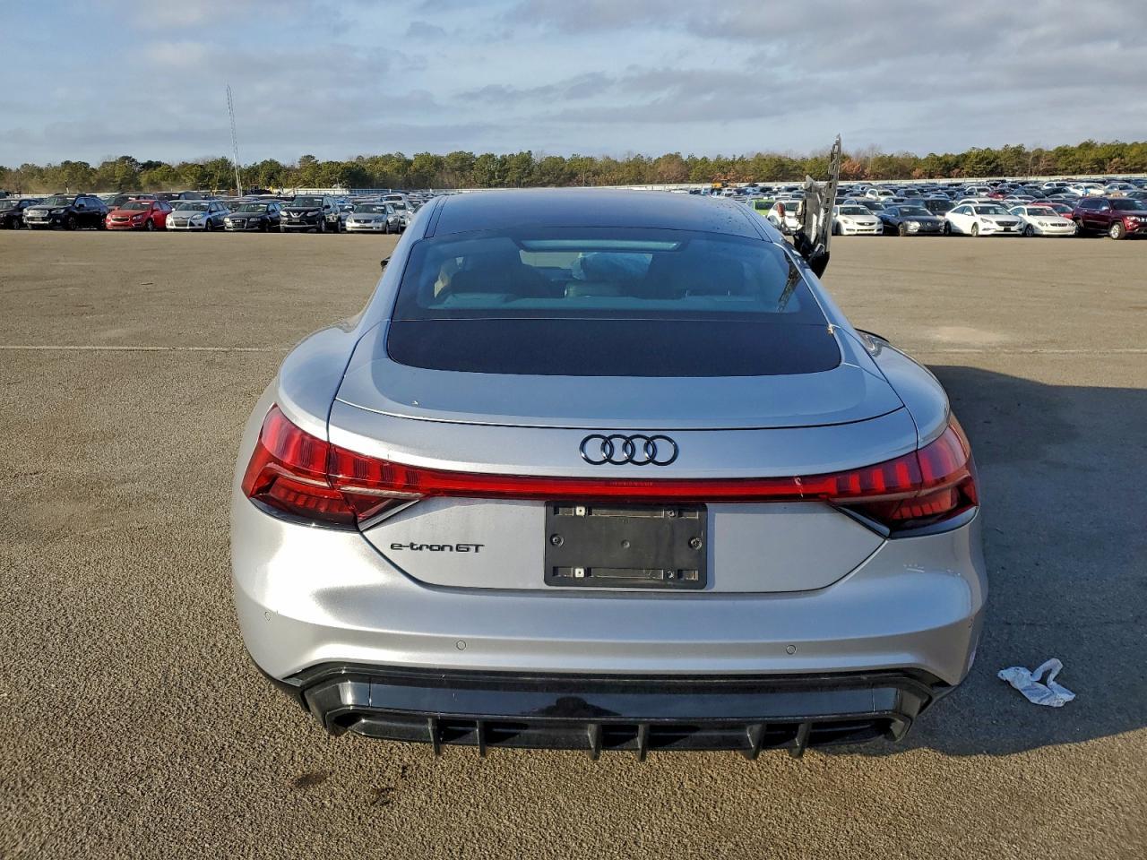 2022 Audi E-Tron Gt Premium Plus - Фото 6