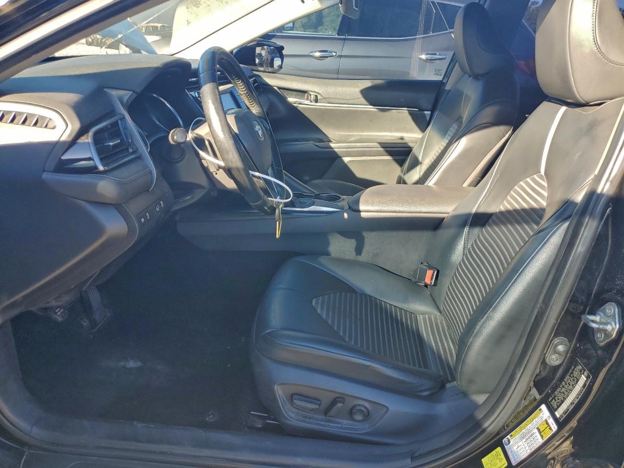 2020 Toyota Camry Se - Image 7