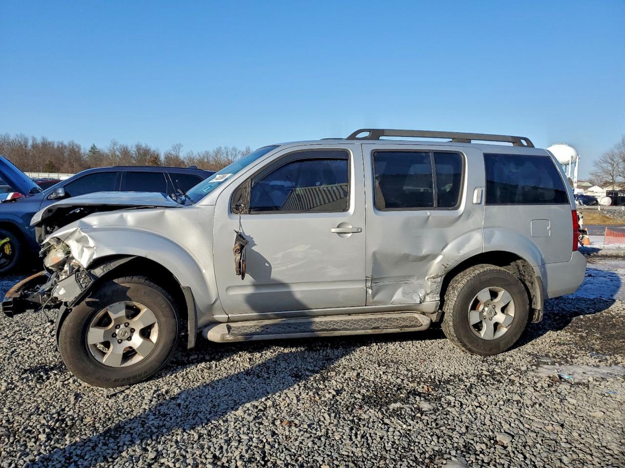 2011 Nissan Pathfinder S