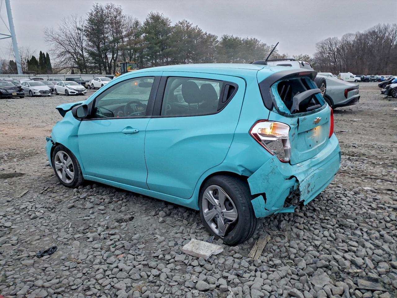 2022 Chevrolet Spark Ls - Фото 2