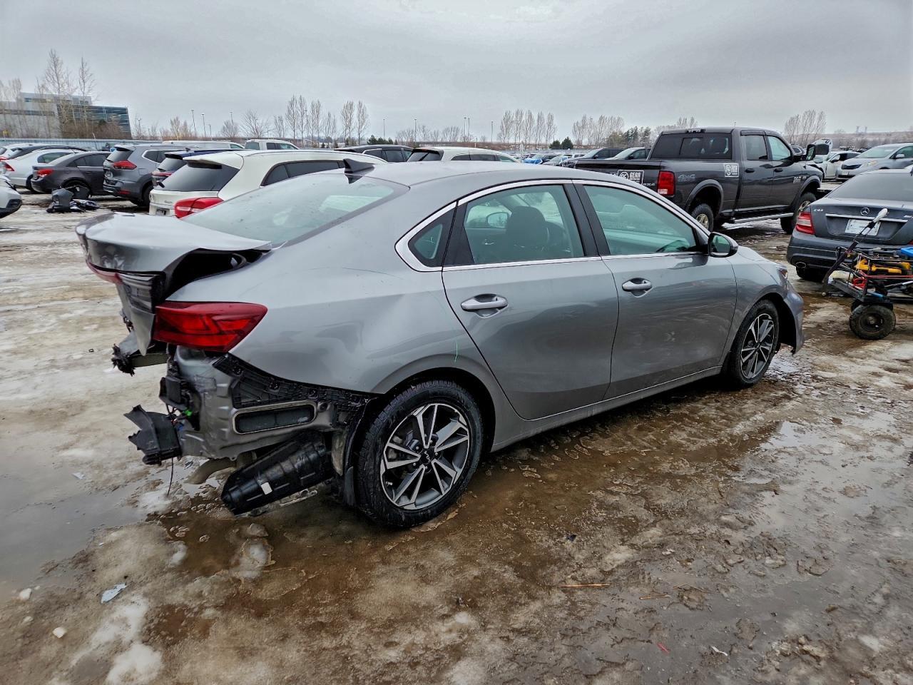 2022 Kia Forte Gt Line - Фото 3
