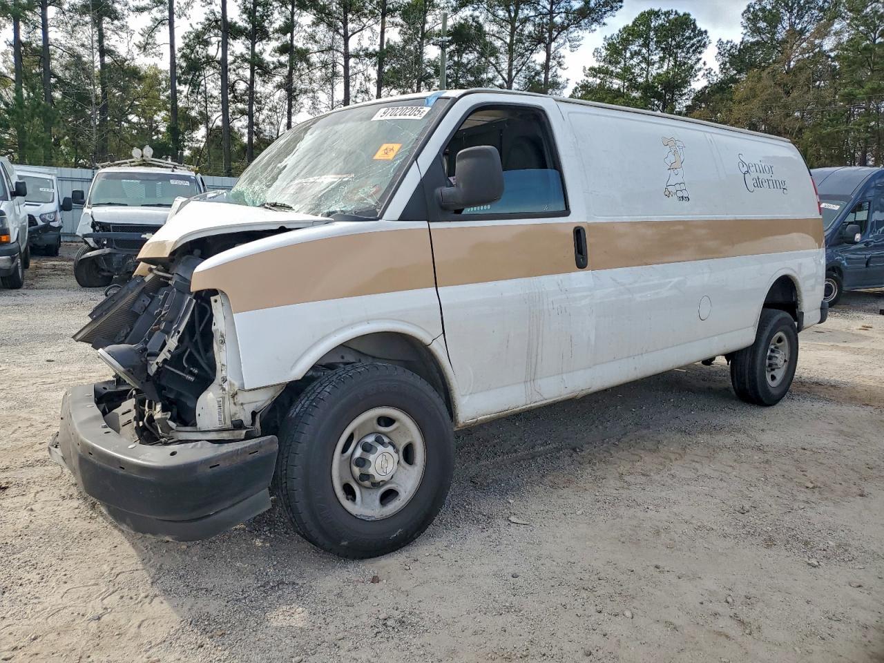 2017 Chevrolet Express 2500 Delivery Van