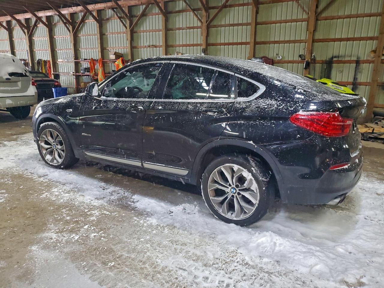 2017 BMW X4 xDrive28I - Фото 2