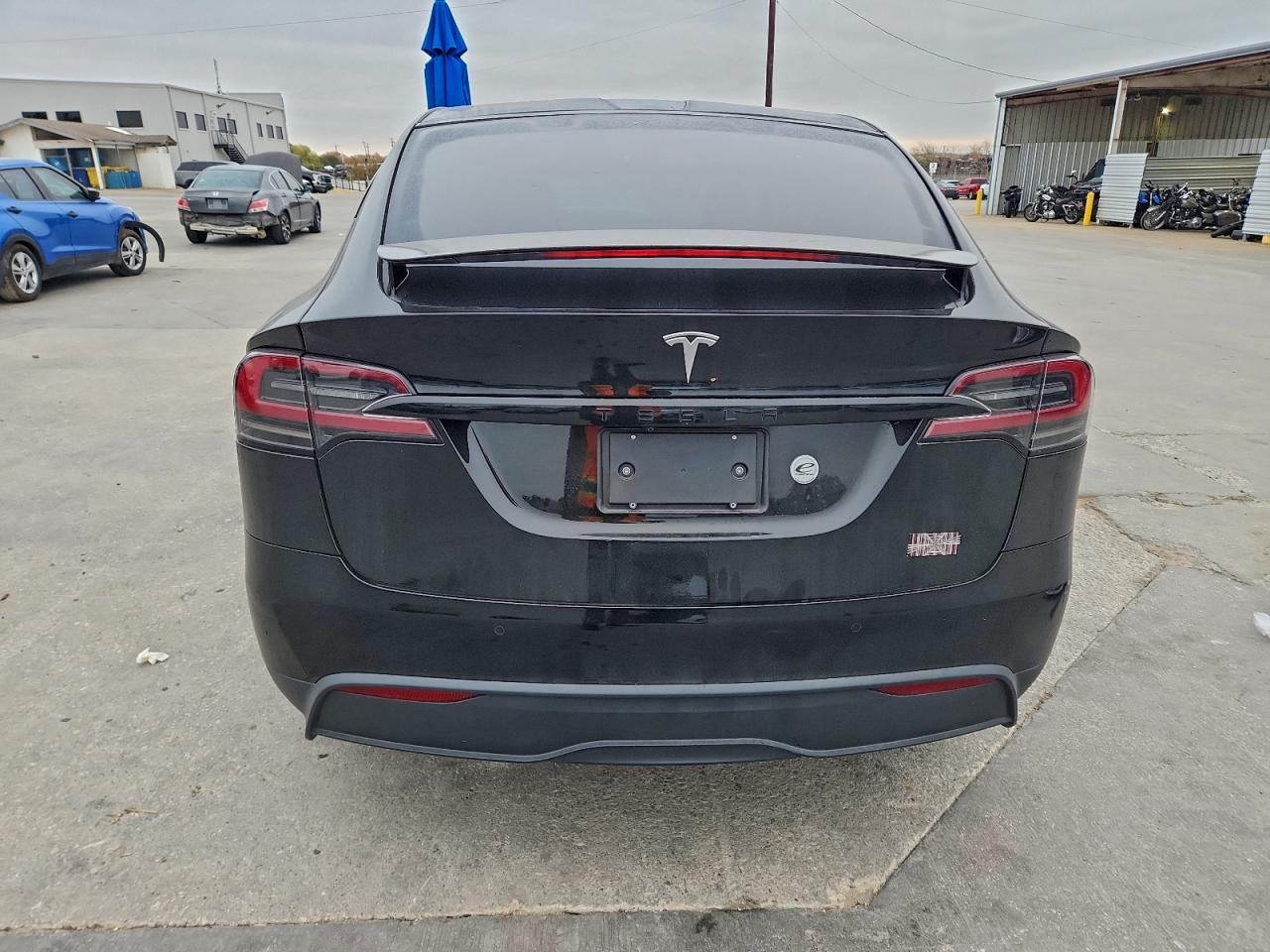 2023 Tesla Model X - Фото 6