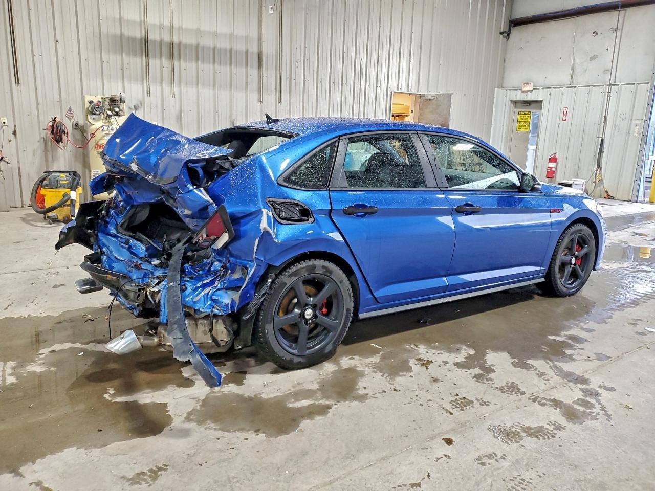 2024 Volkswagen Jetta 40Th Anniversary - Фото 3