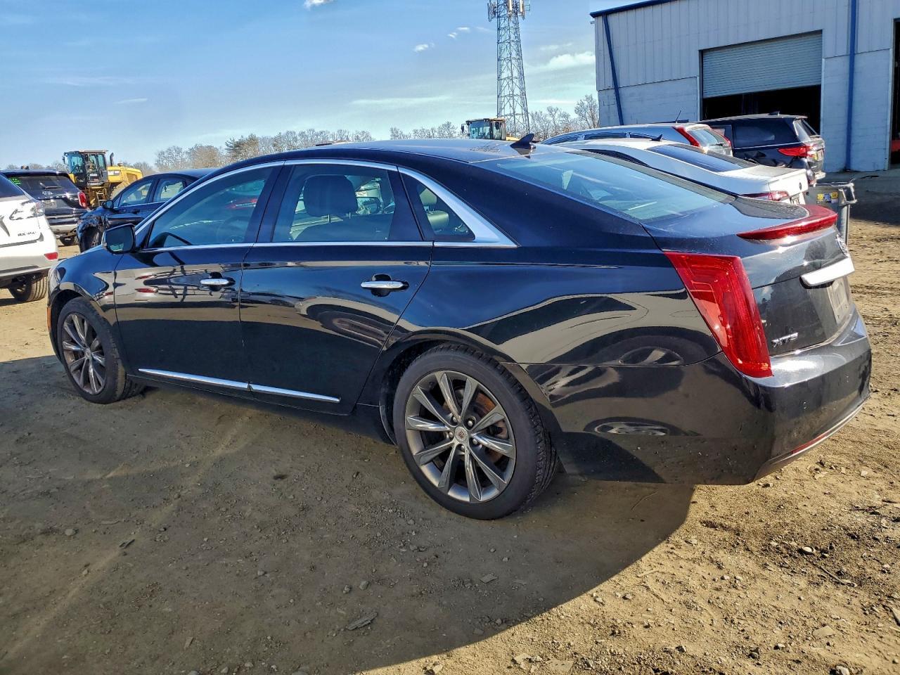 2013 Cadillac Xts - Image 2