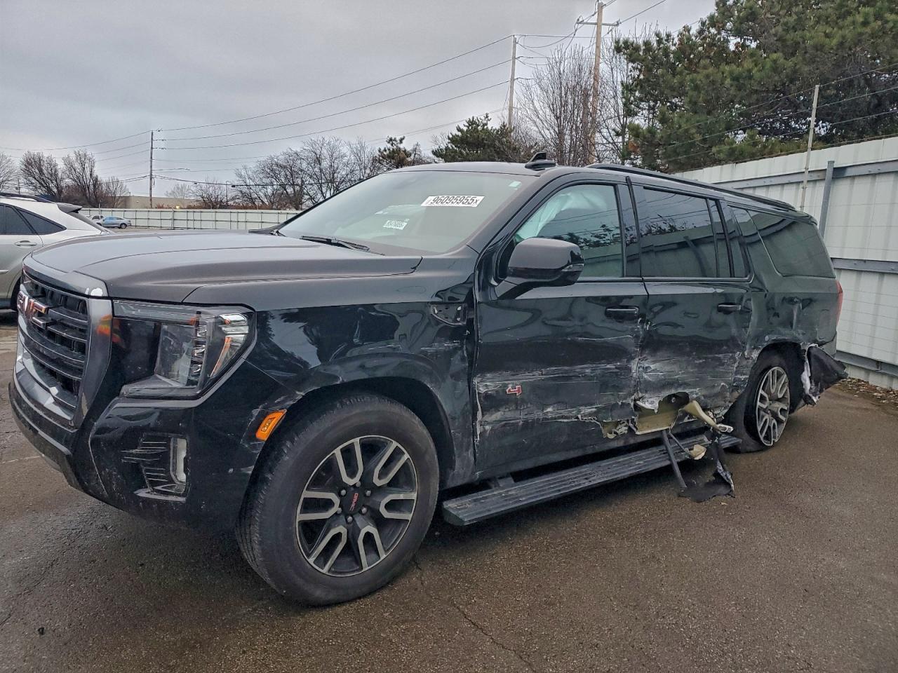 2021 GMC Yukon Xl K1500 At4