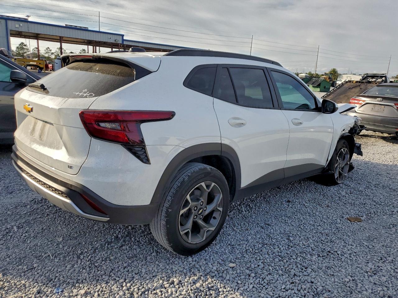 2025 Chevrolet Trax 1Lt - Фото 3