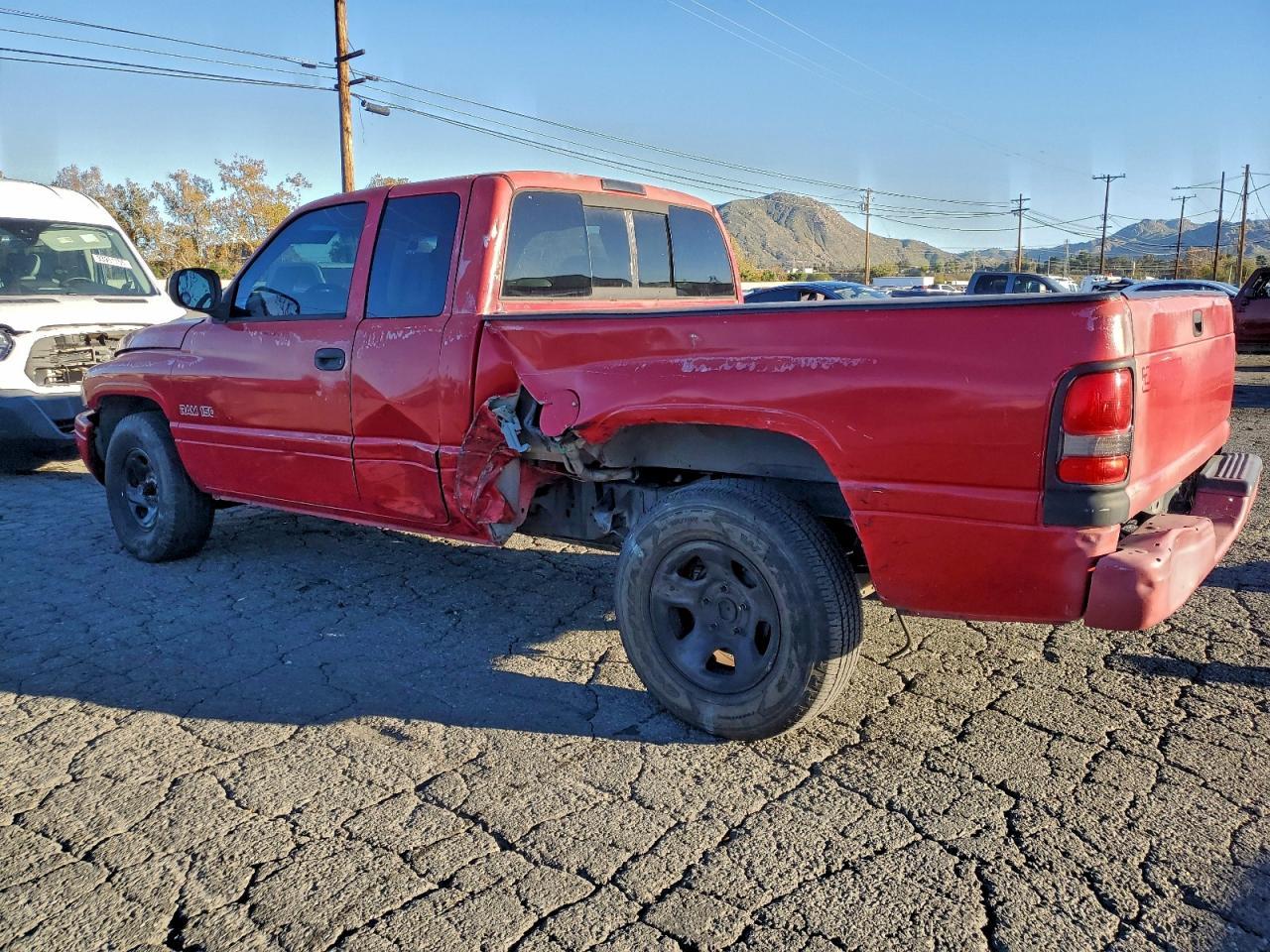 1999 Dodge Ram 1500 - Фото 2