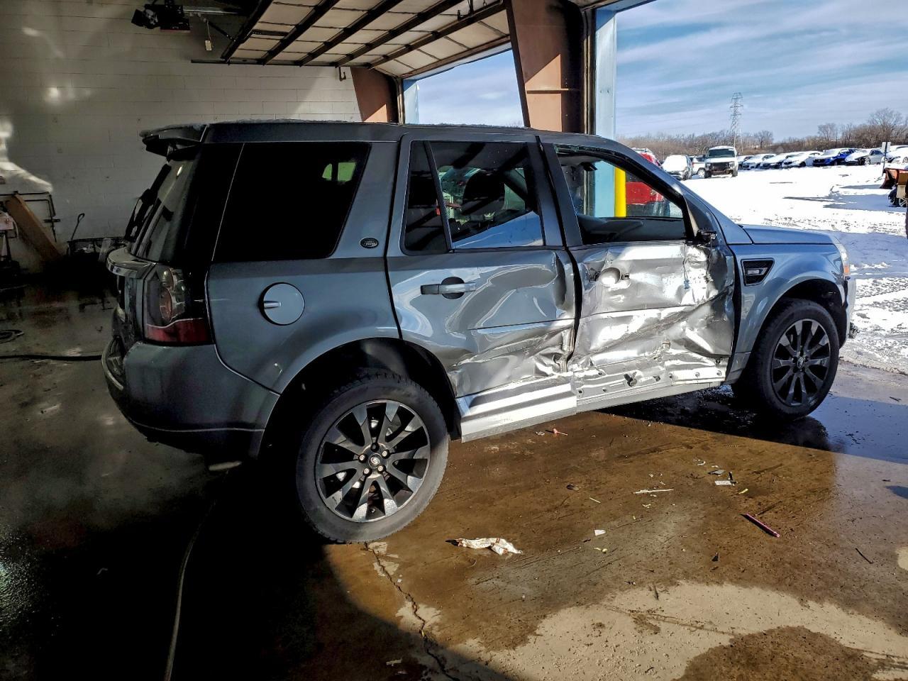 2015 Land Rover Lr2 Se - Фото 3