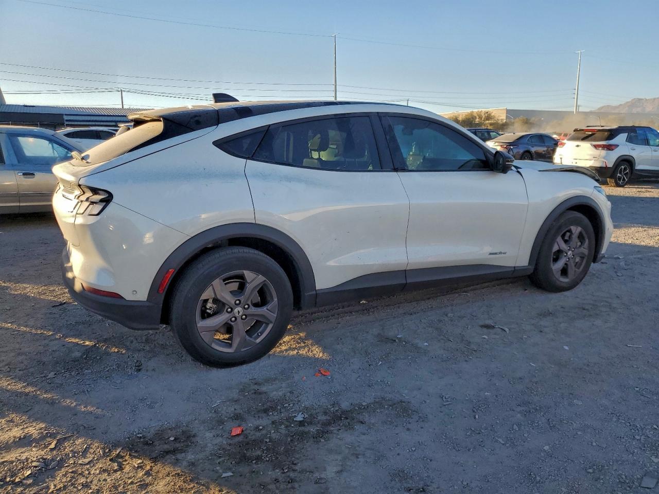 2023 Ford Mustang Mach-E Select - Фото 3