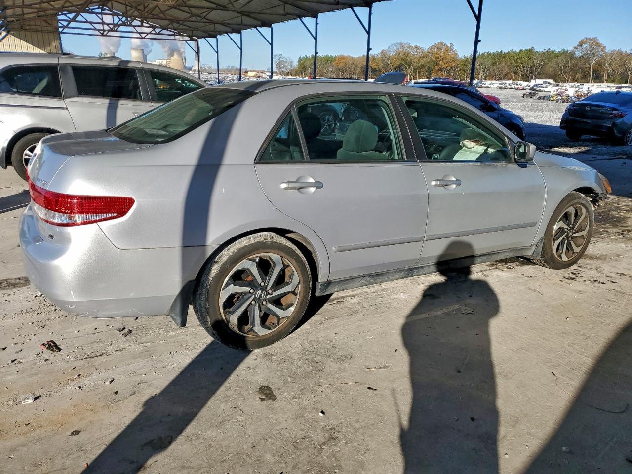 2004 Honda Accord Lx - Image 3