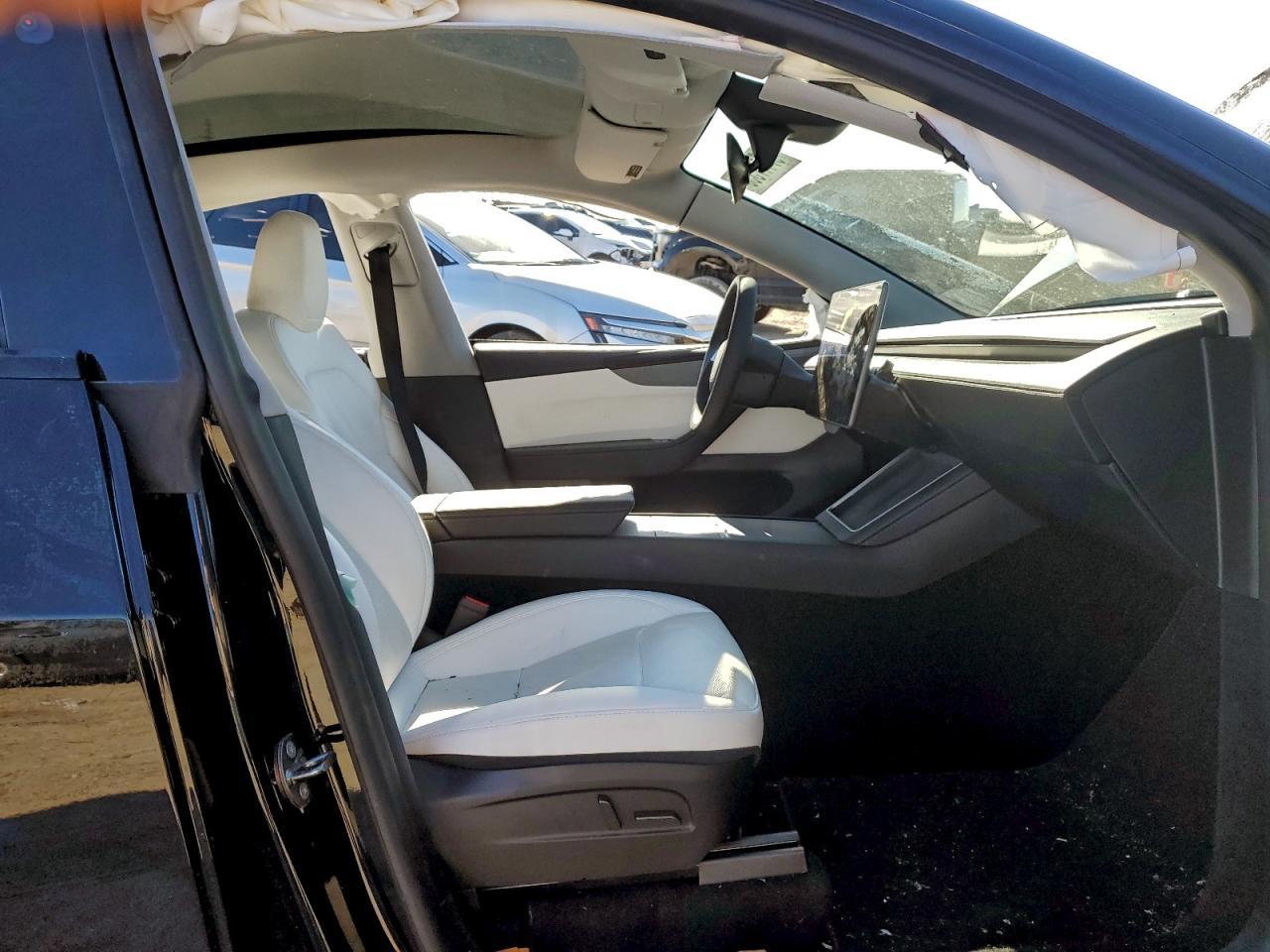 2026 Tesla Model Y - Image 7