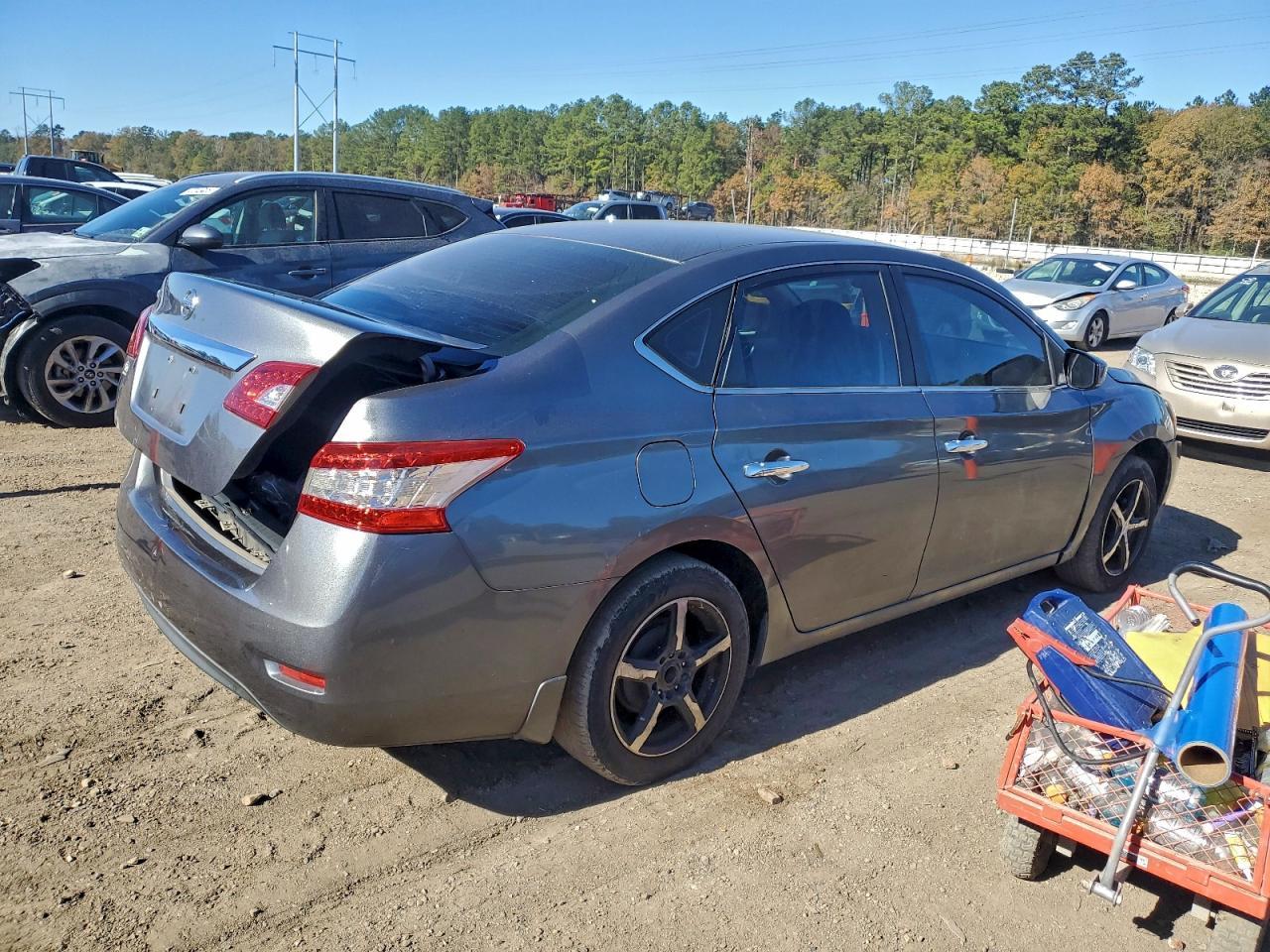 2015 Niss Sentra S - Фото 5