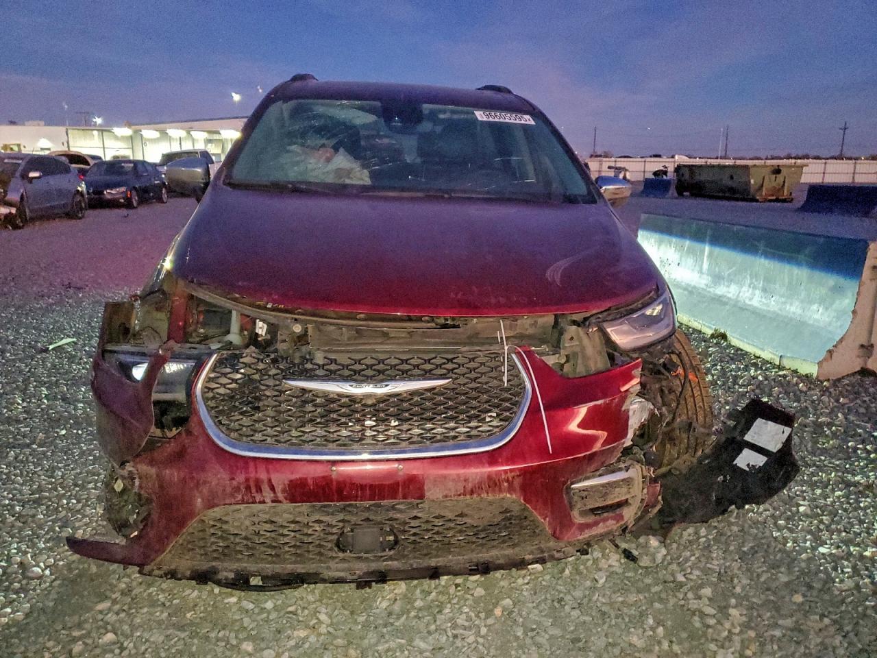 2023 Chrysler Pacifica Limited - Фото 5