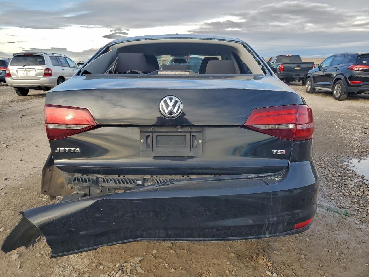 2017 Volkswagen Jetta - Image 6