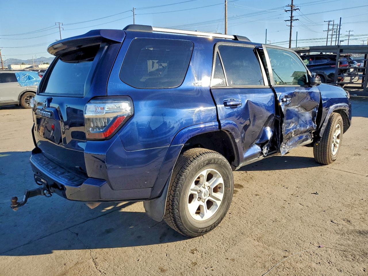 2019 Toyota 4Runner Sr5 - Image 3