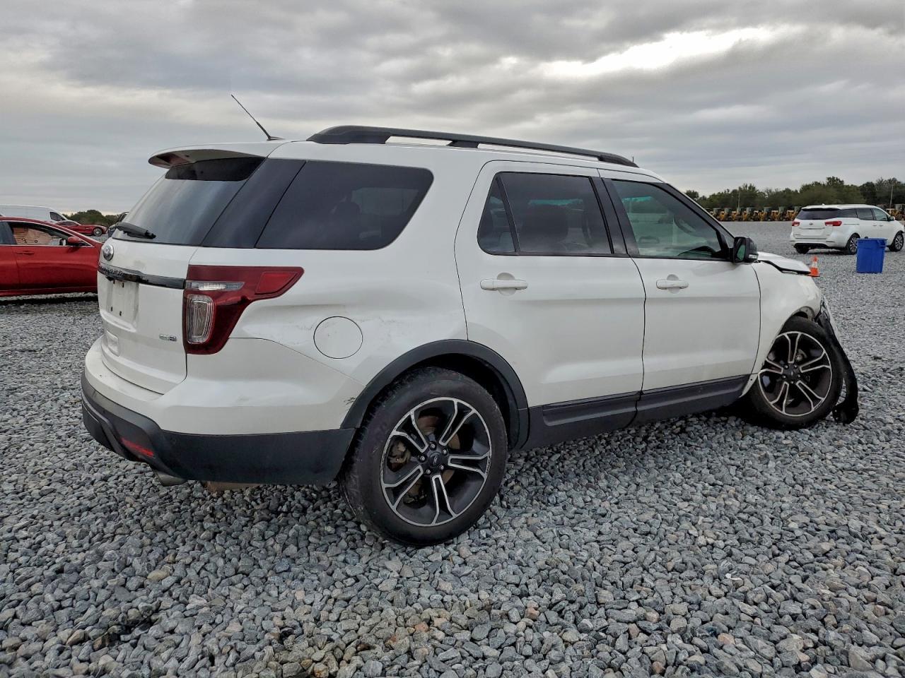 2015 Ford Explorer Sport - Фото 3