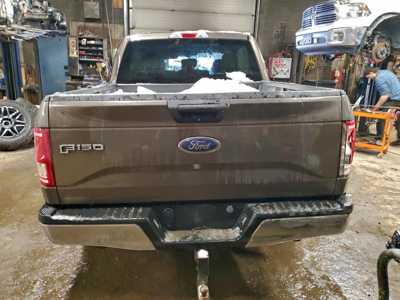 2016 Ford F150 Supercrew - Фото 6