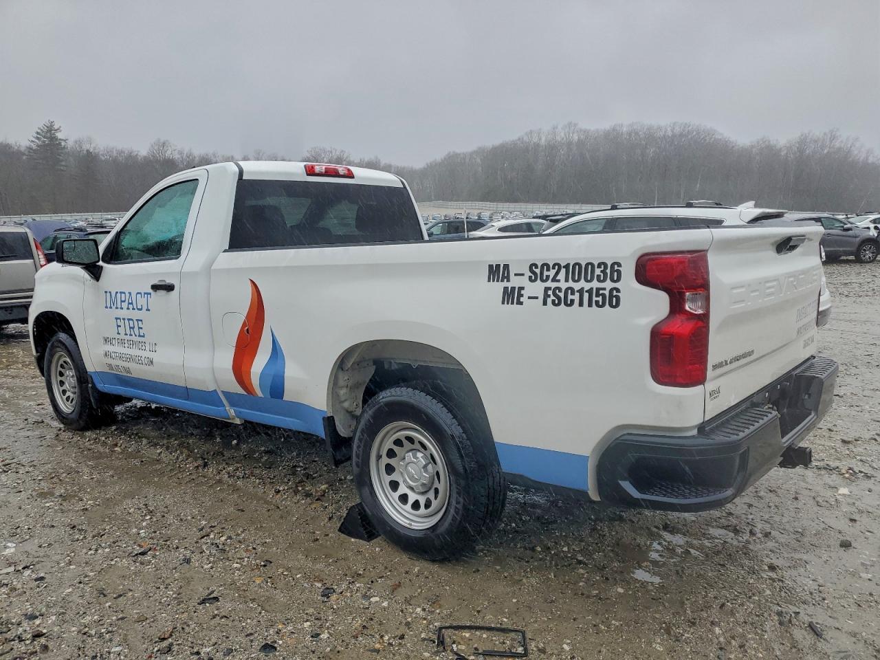 2024 Chevrolet Silverado C1500 - Фото 2