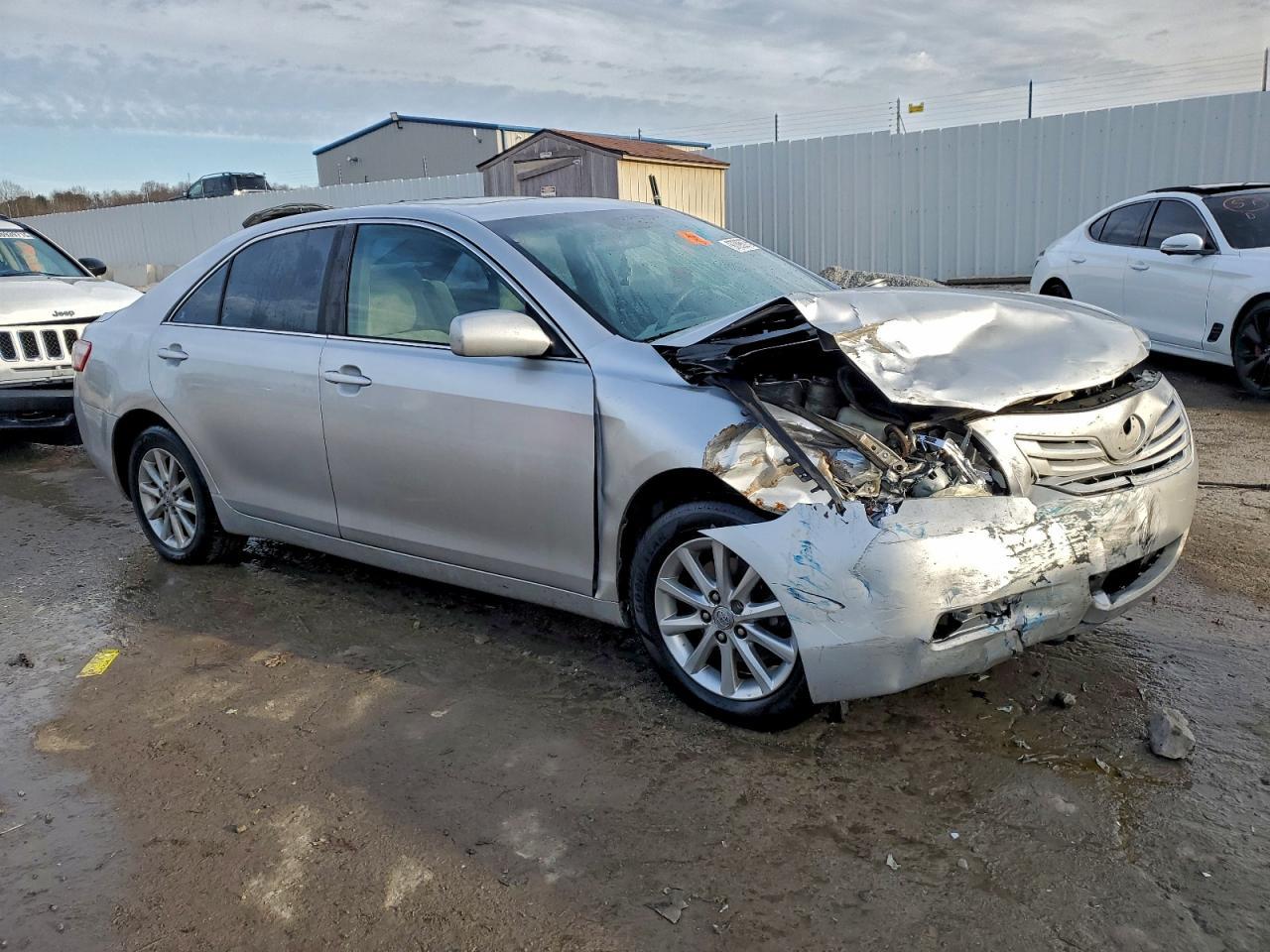 2008 Toyota Camry Le - Image 4