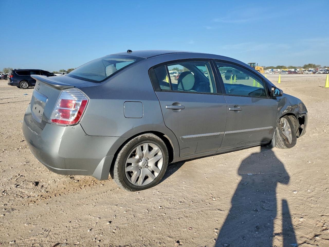 2012 Nissan Sentra 2.0 - Image 3