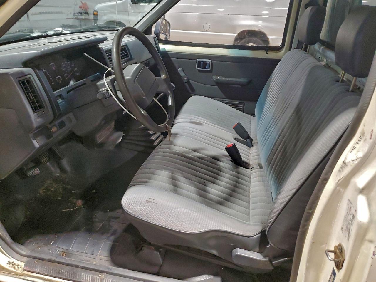1993 Niss Truck Short Wheelbase - Фото 7