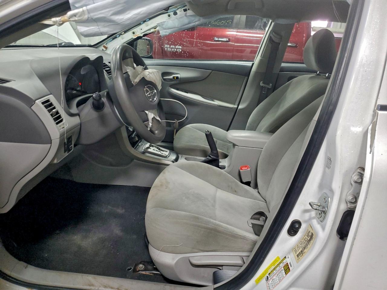 2010 Toyota Corolla Le - Фото 7