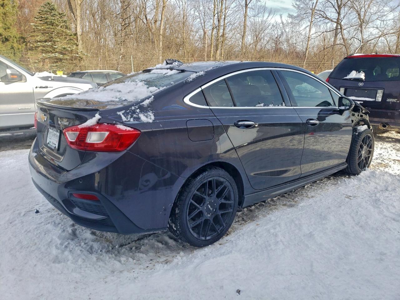 2016 Chevrolet Cruze Premier - Фото 3