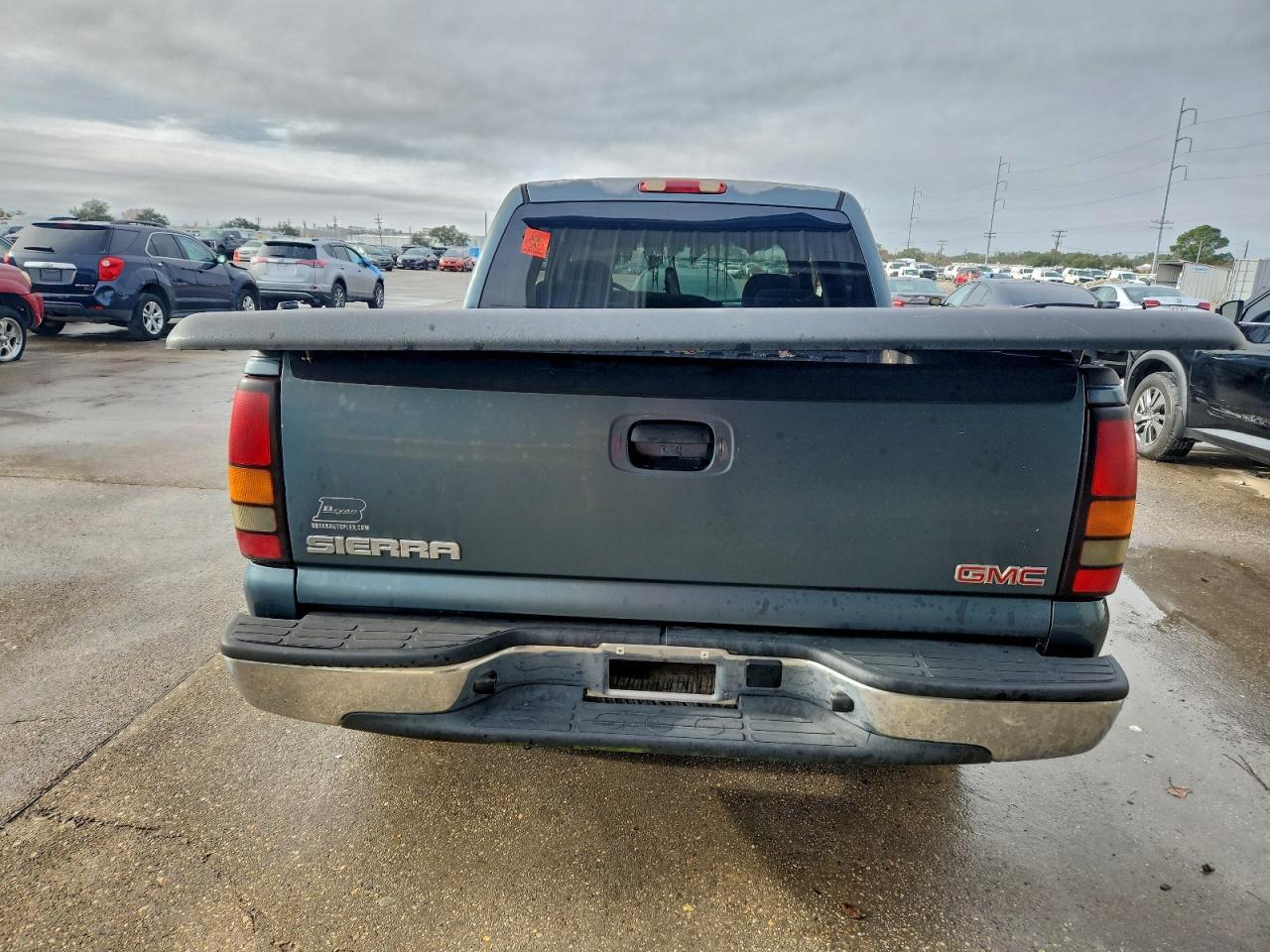 2006 GMC New Sierra C1500 - Image 6