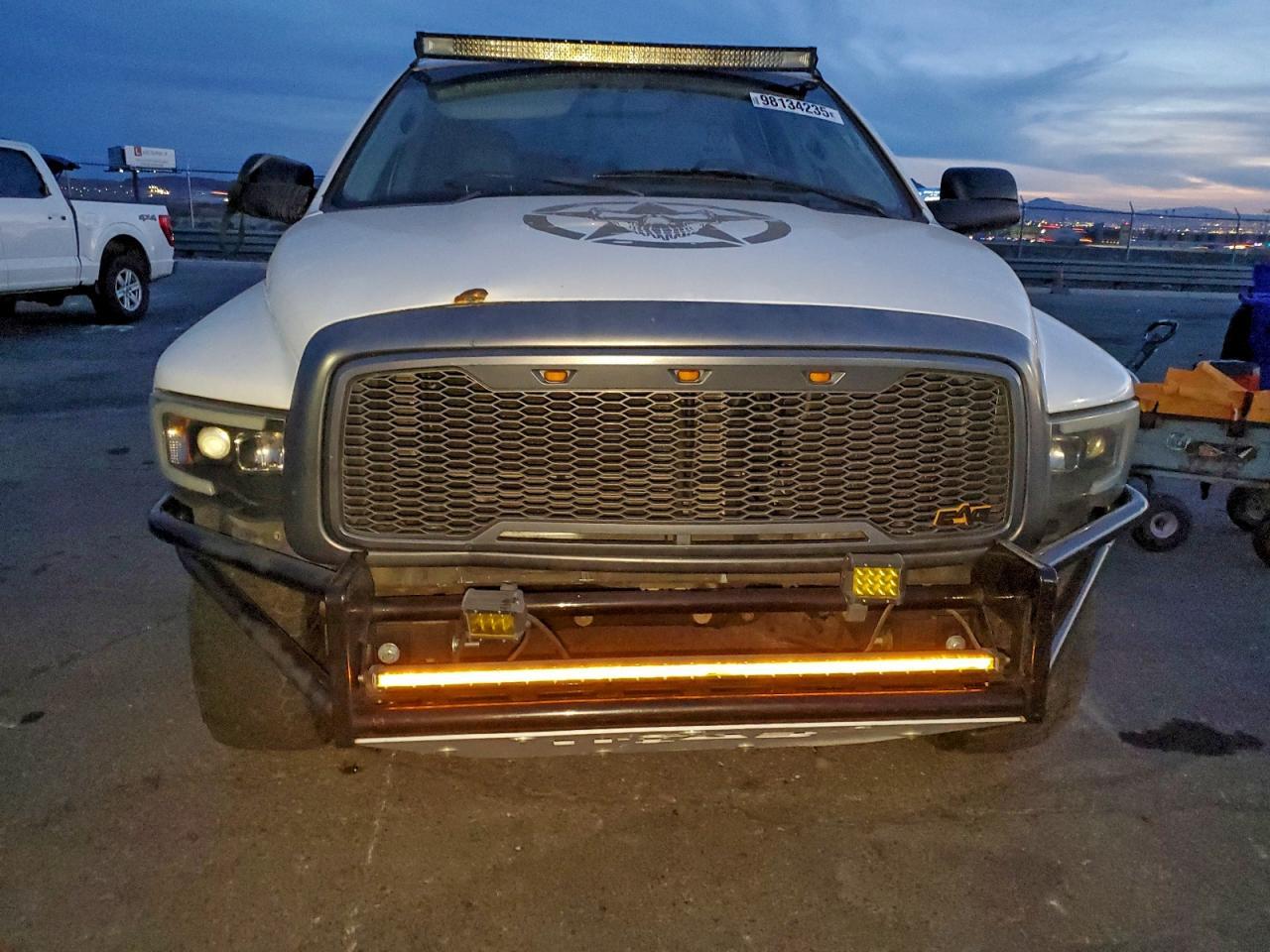 2002 Dodge Ram 1500 - Фото 5