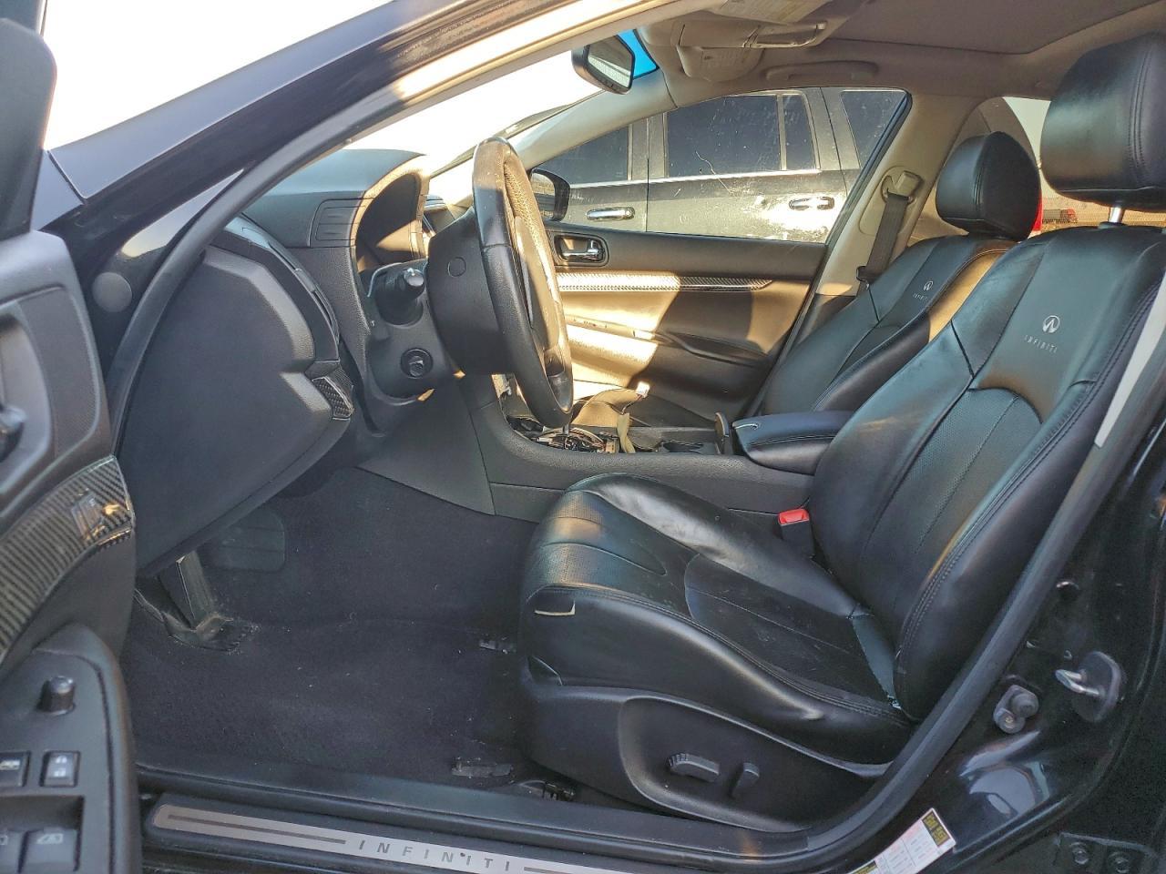 2011 Infiniti G37 Base - Image 7