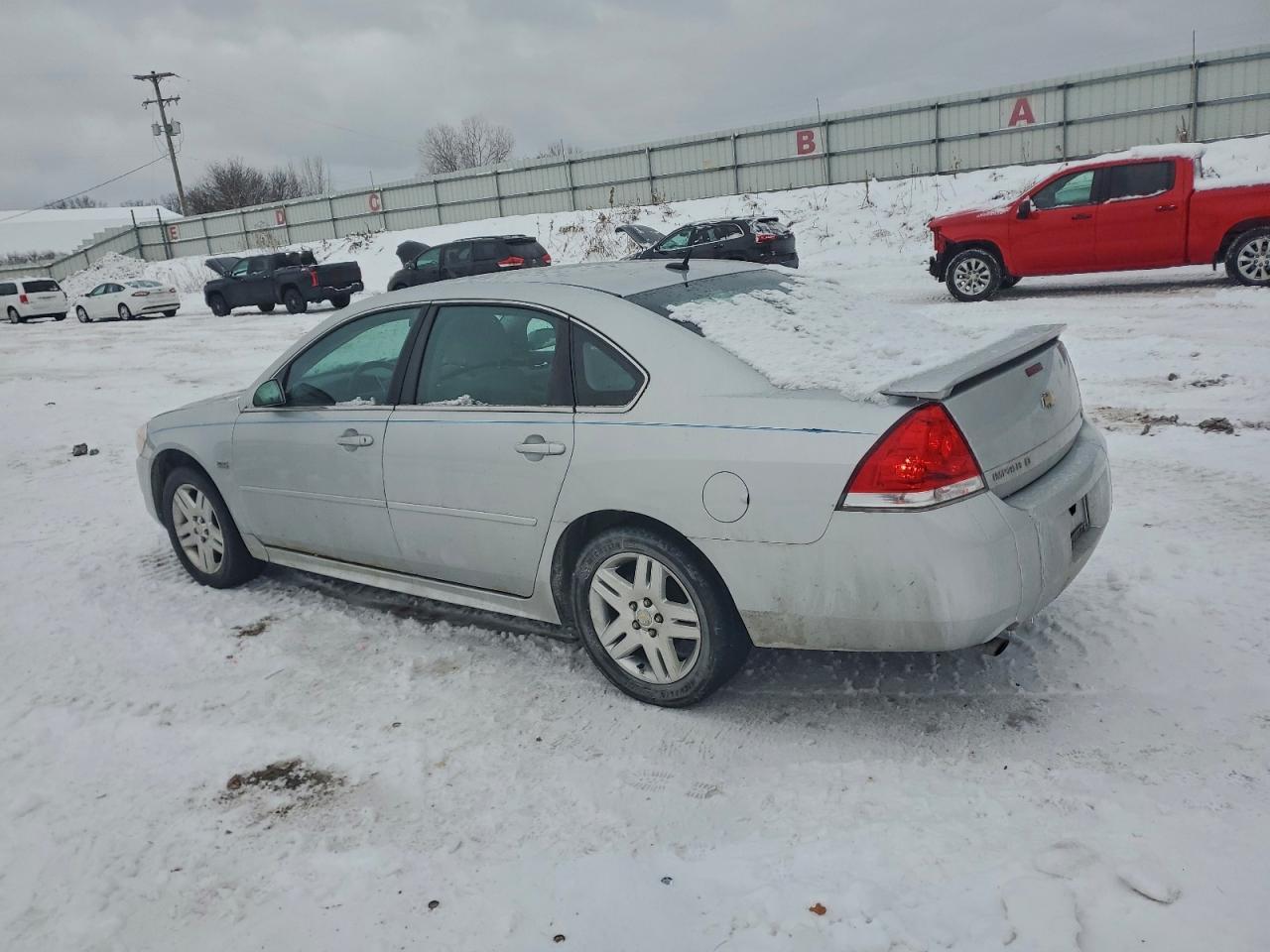 2012 Chevrolet Impala Lt - Image 2