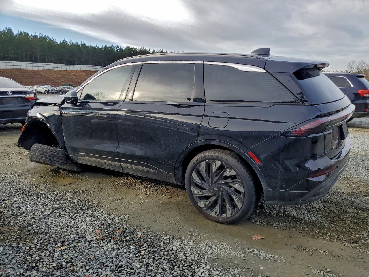 2024 Lincoln Nautilus Black Label - Image 2