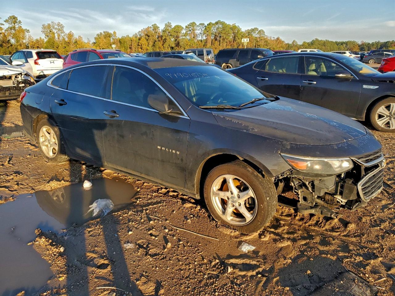 2017 Chev Malibu - Фото 4