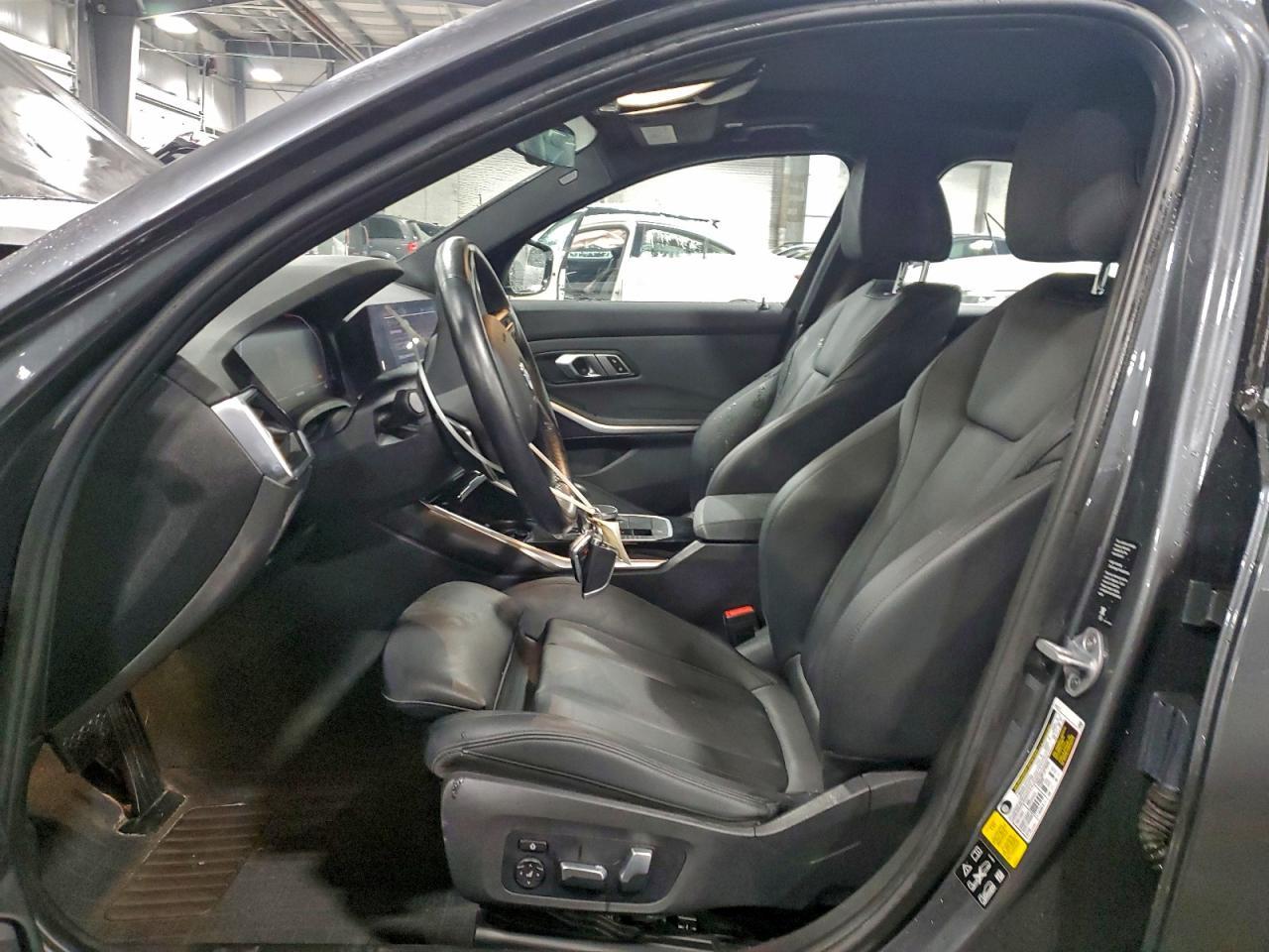 2019 BMW 330Xi - Фото 7