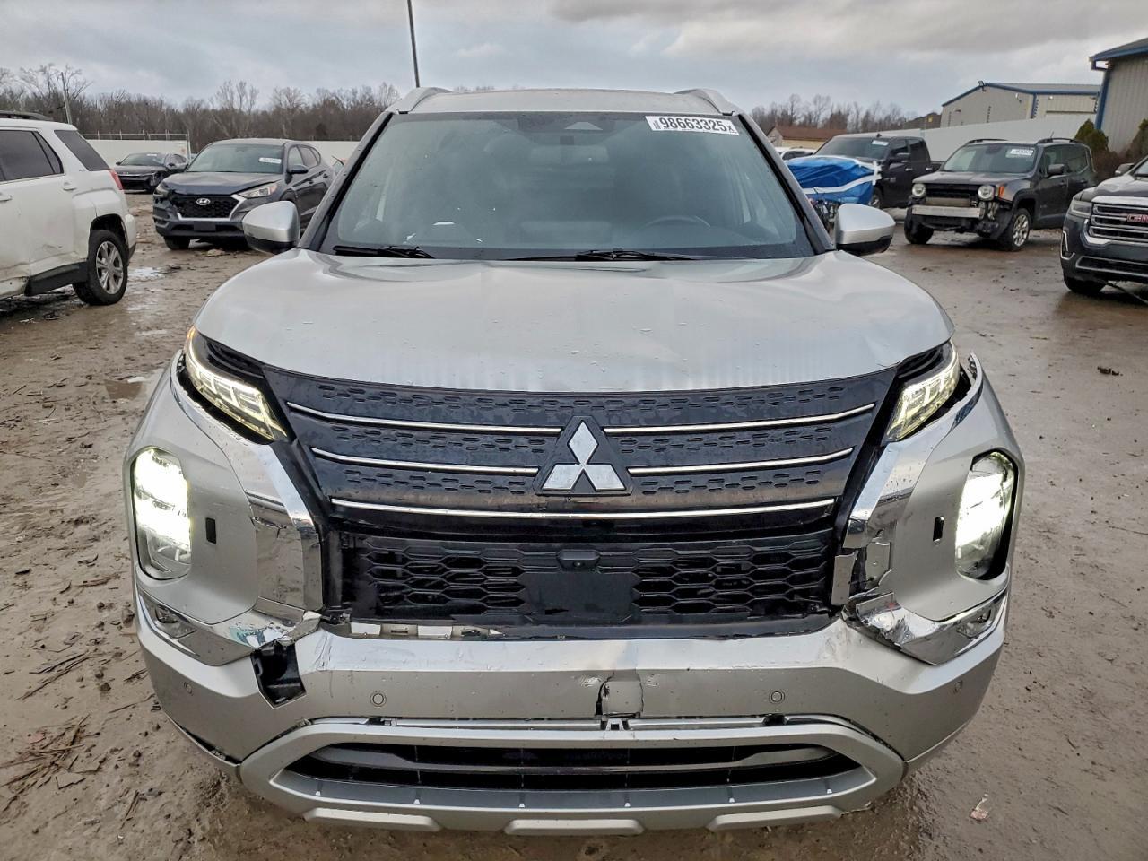 2022 Mitsubishi Outlander Sel - Фото 5