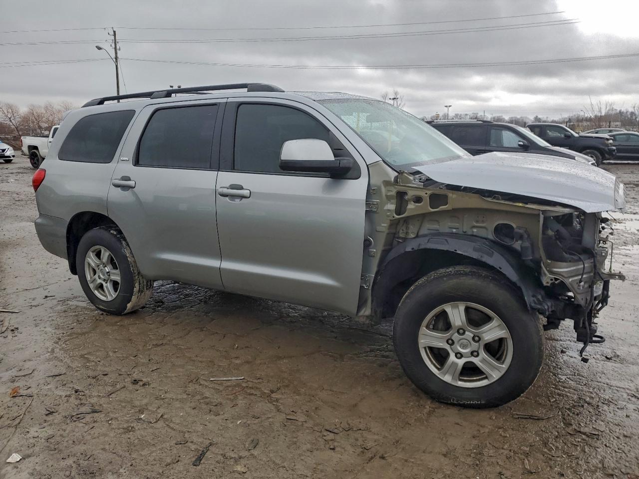 2017 Toyota Sequoia Sr5 - Image 4
