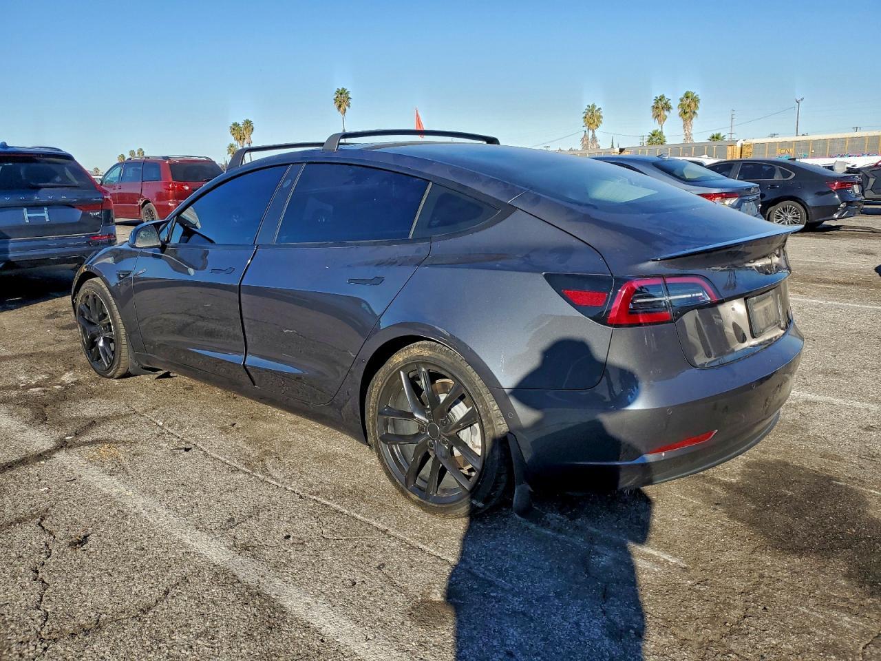 2019 Tesla Model 3 - Фото 2