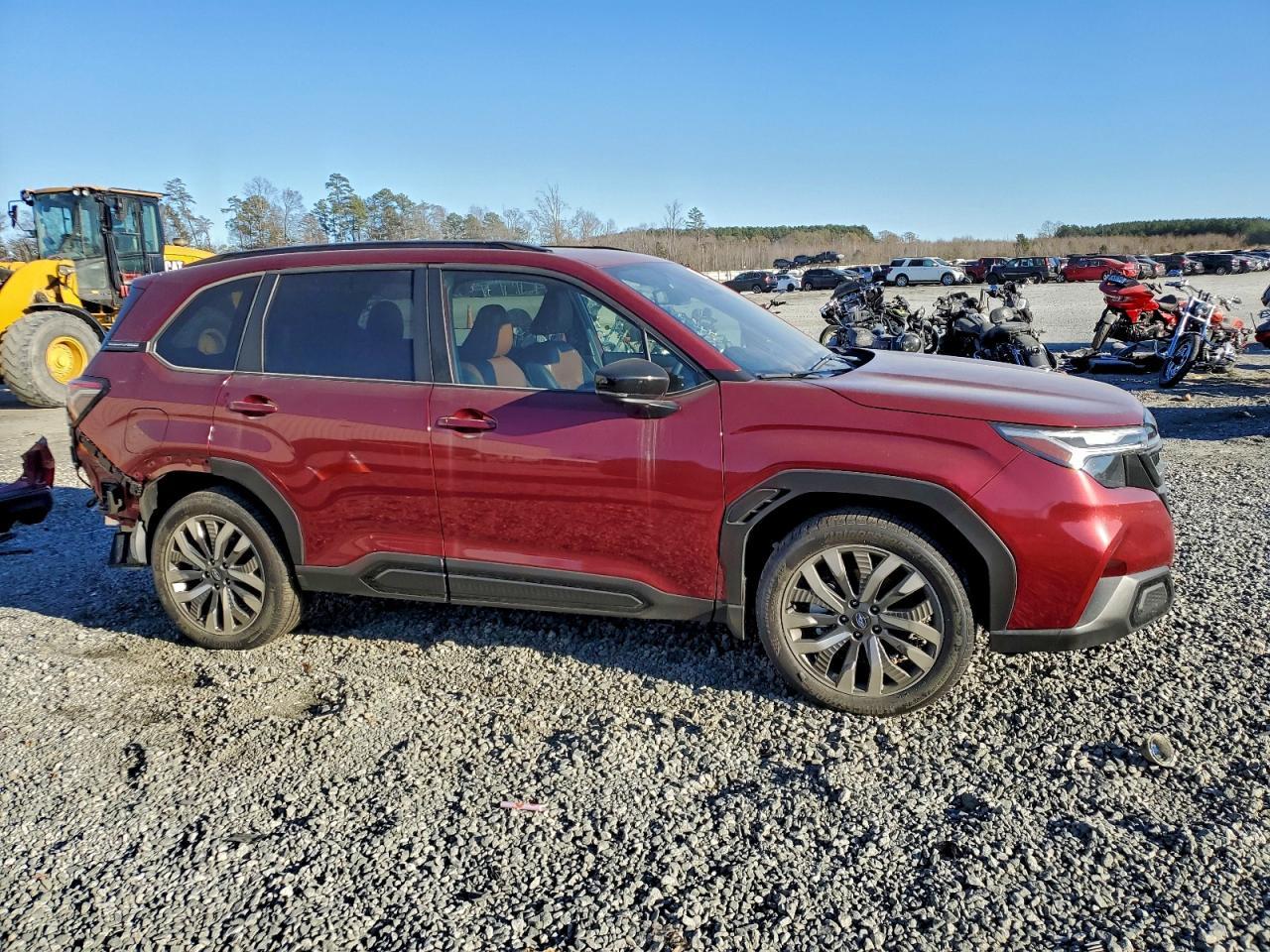 2025 Subaru Forester Touring - Фото 4