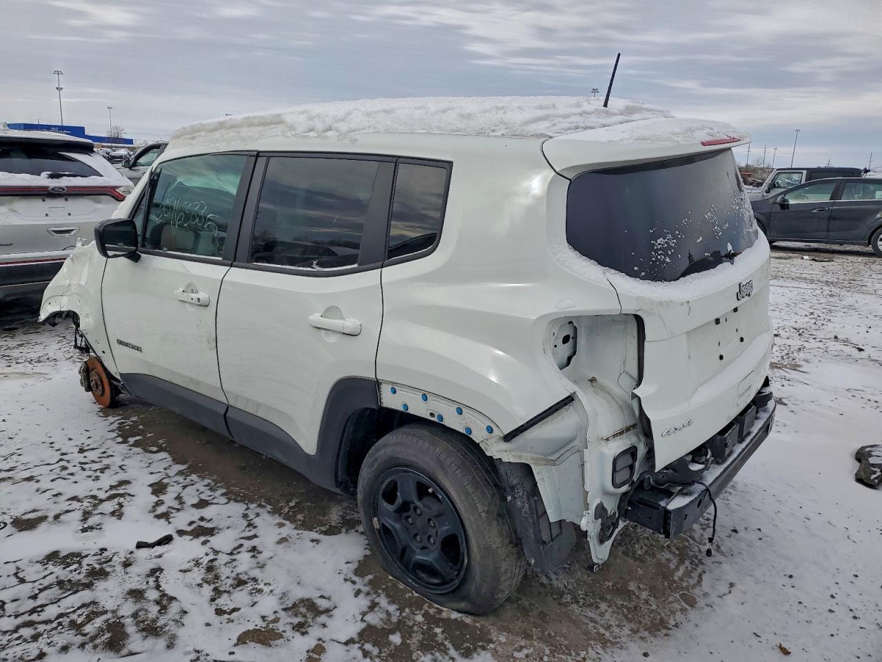 2022 Jeep Renegade Latitude - Фото 2