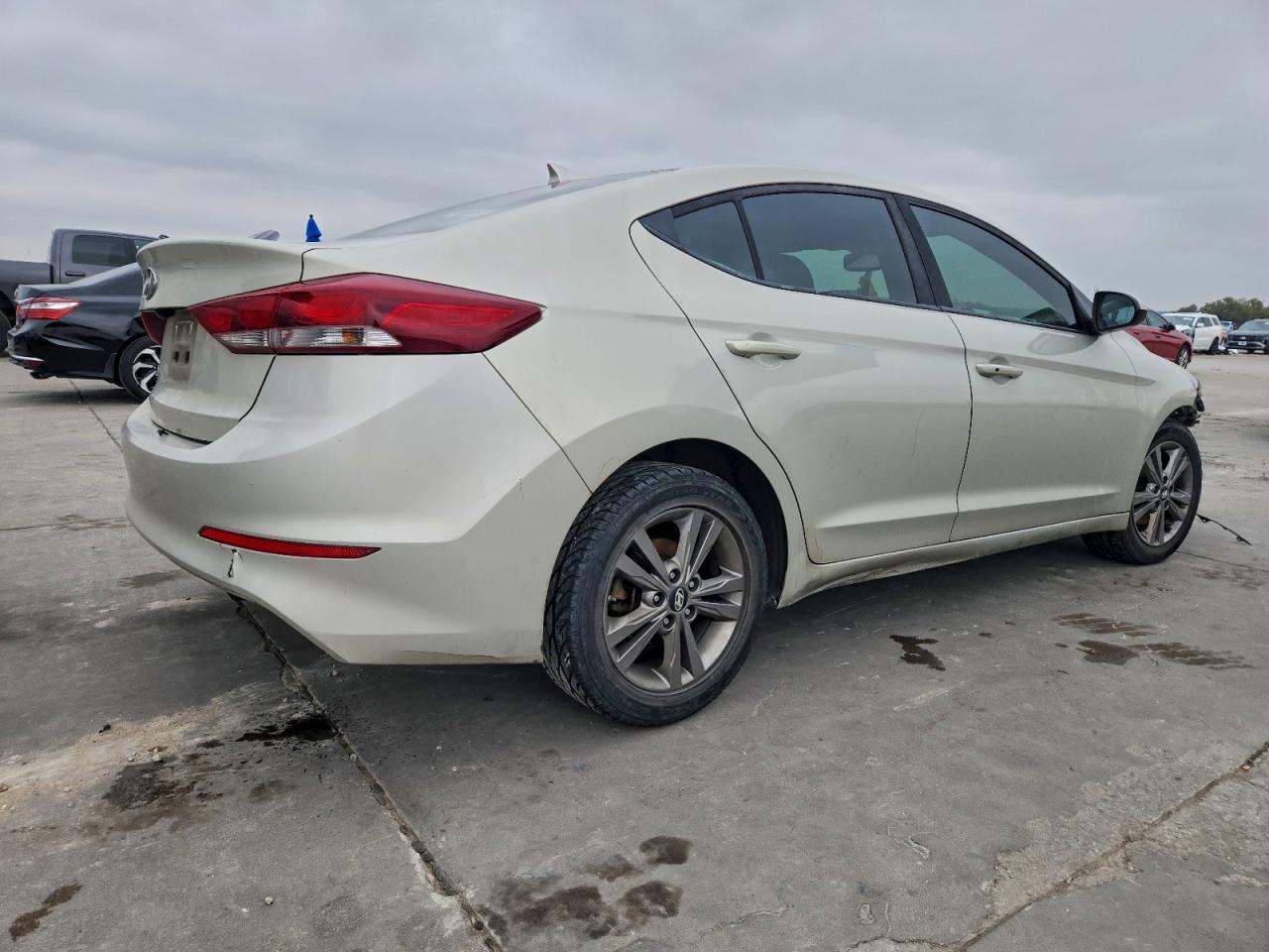 2018 Hyundai Elantra Sel - Фото 3