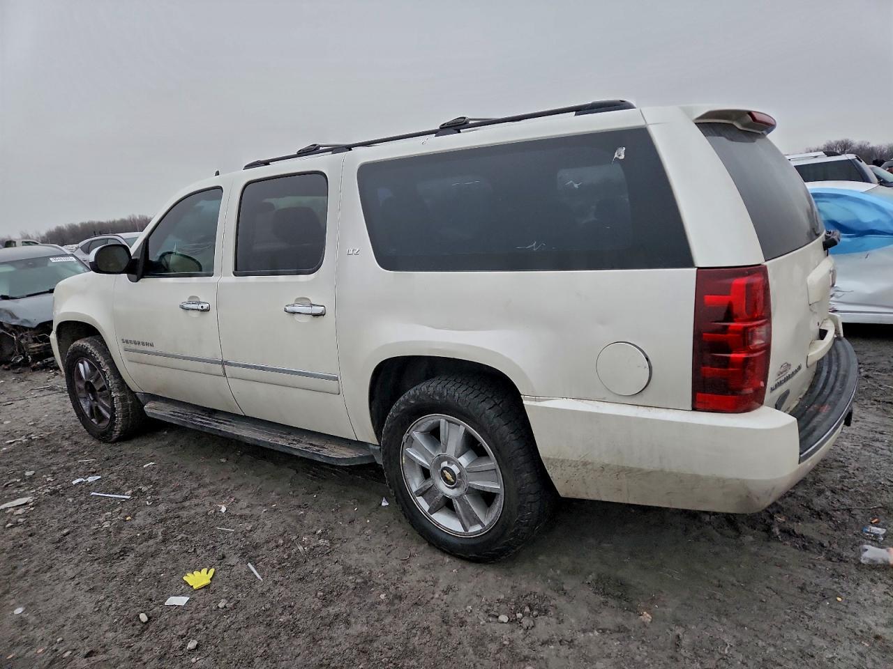 2010 Chevrolet Suburban C1500 Ltz - Фото 2
