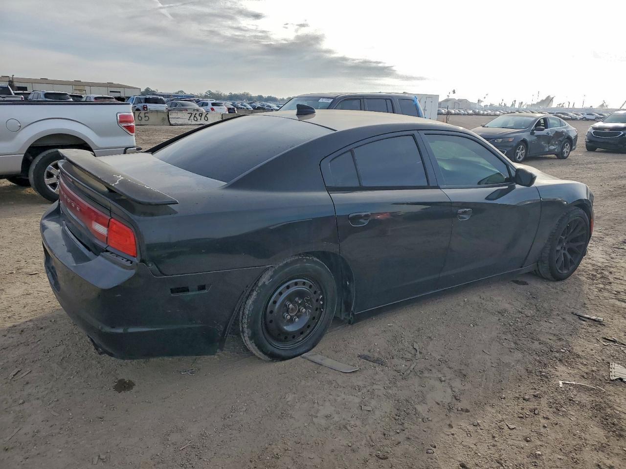 2014 Dodge Charger Se - Фото 3