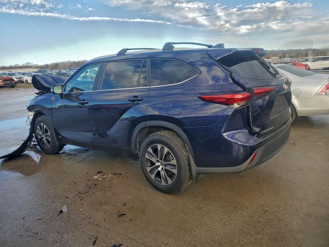 2023 Toyota Highlander - Фото 2
