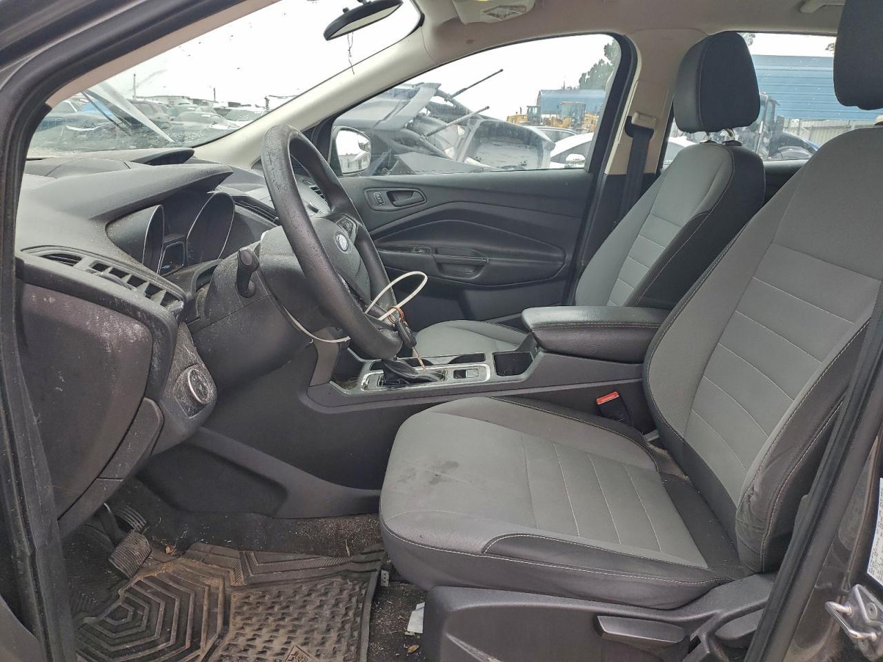 2017 Ford Escape S - Фото 7