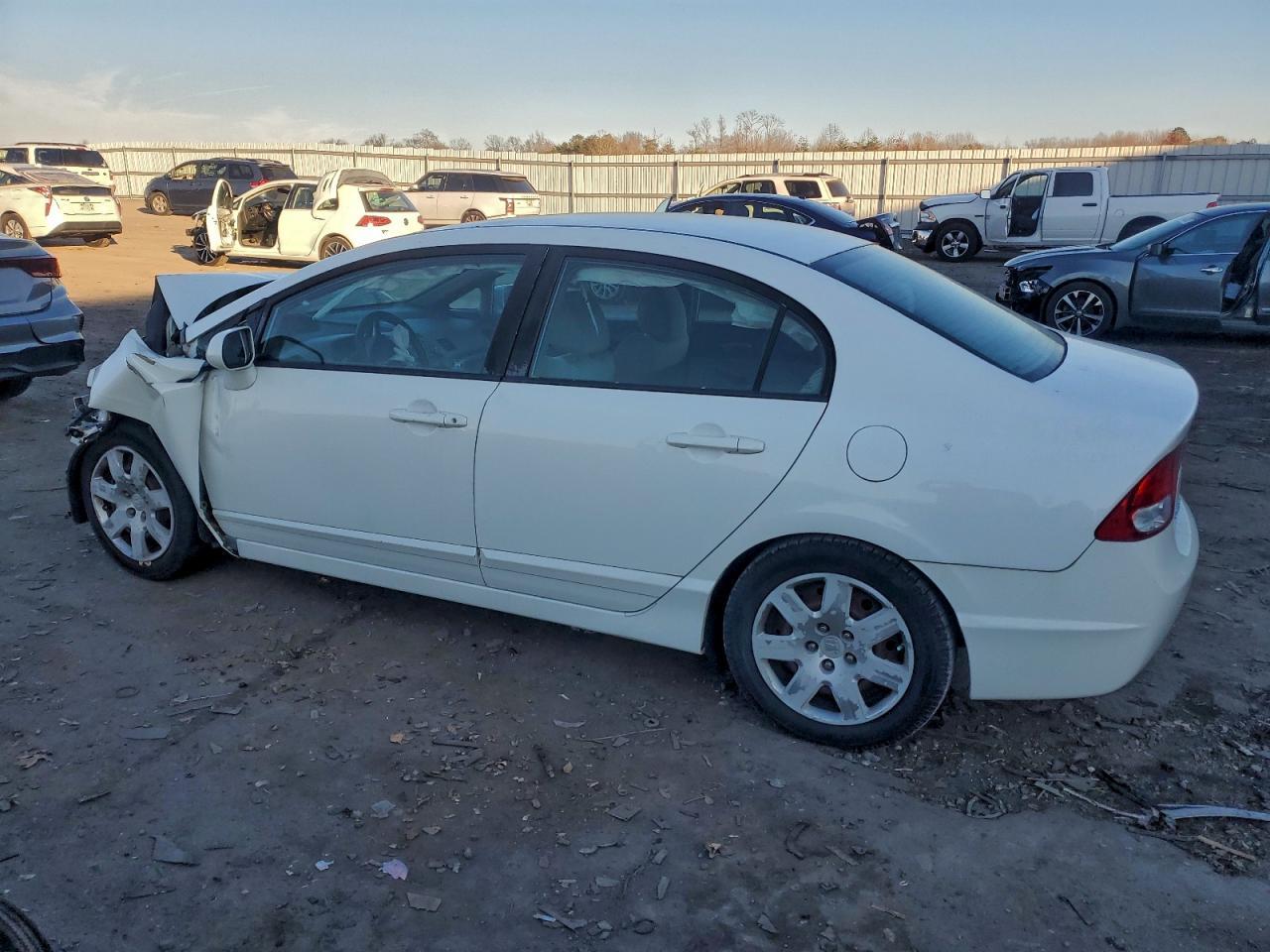 2011 Honda Civic Lx - Фото 2