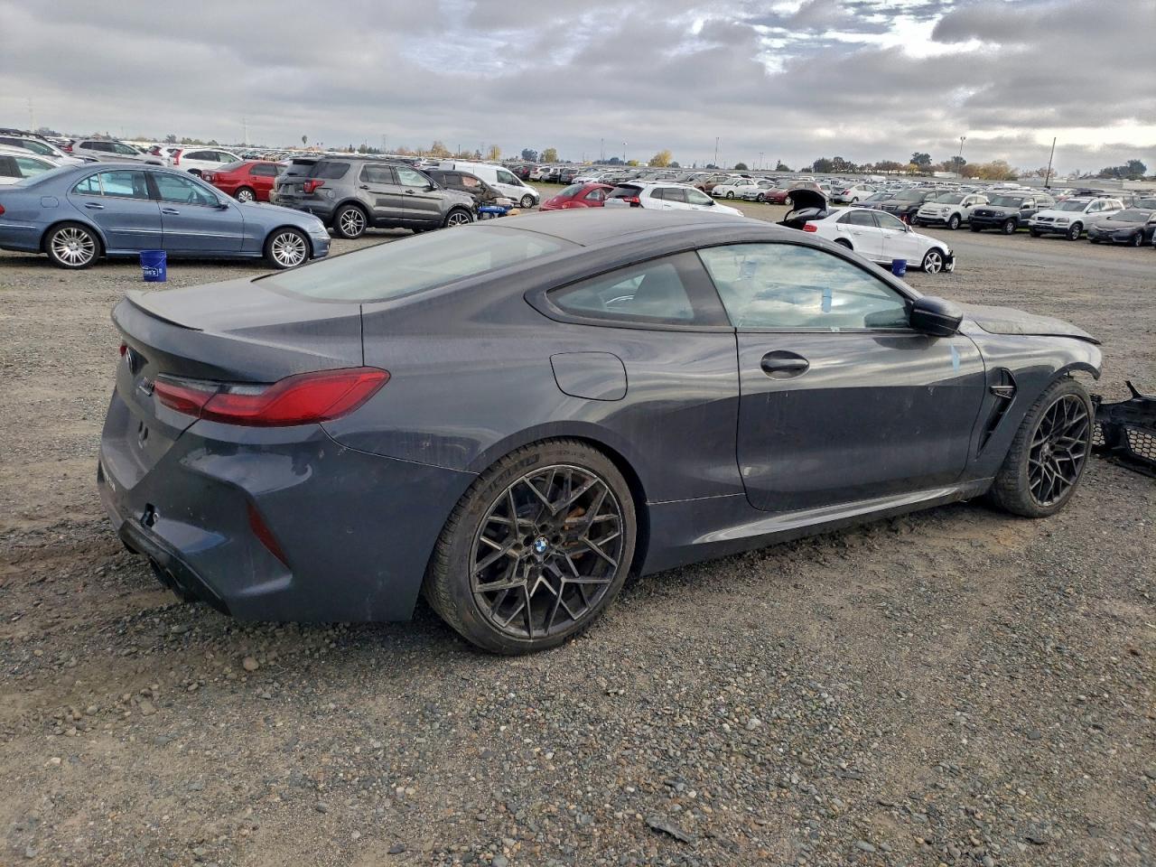 2020 BMW M8 - Фото 3