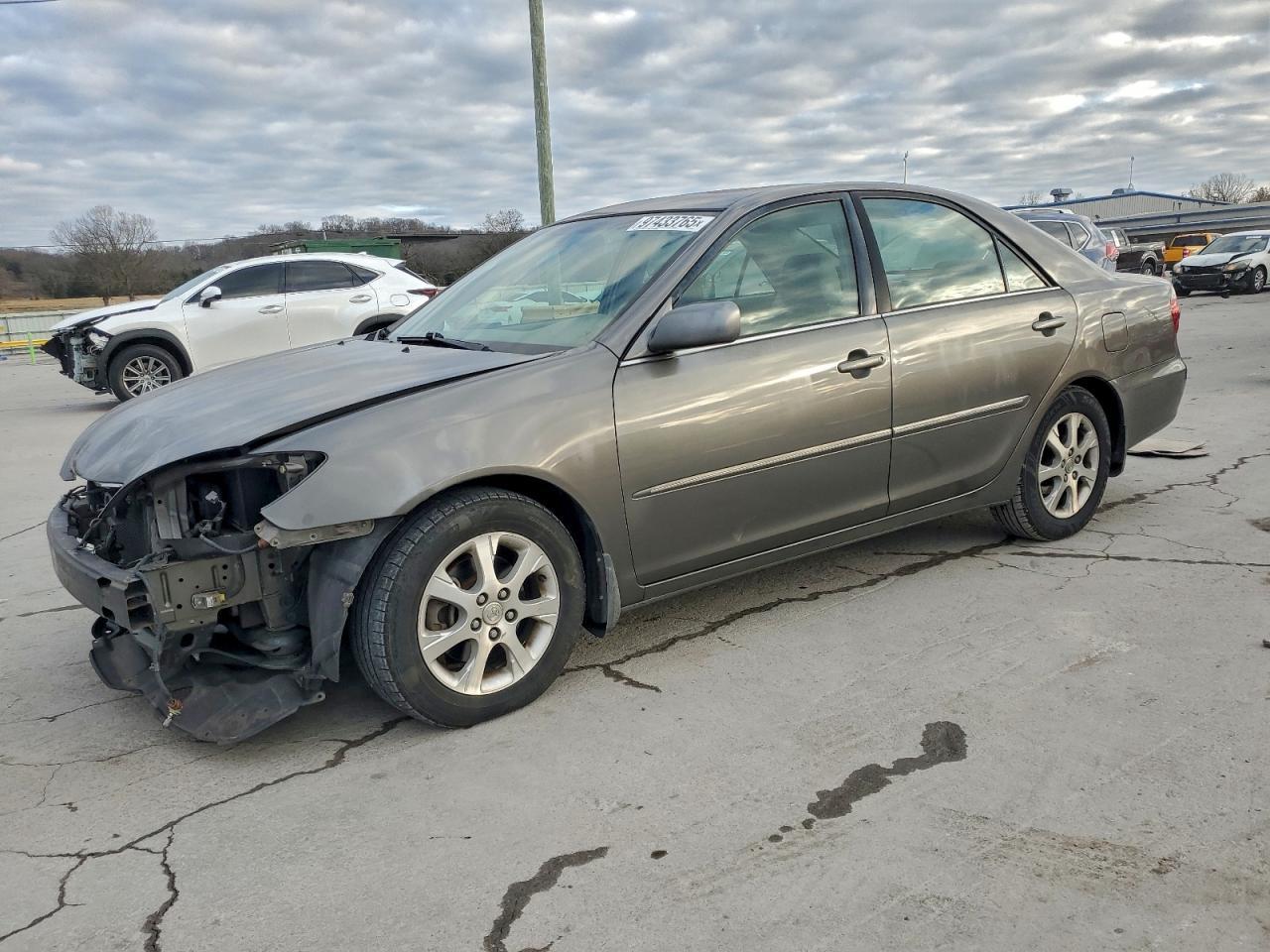 2005 Toyota Camry Le