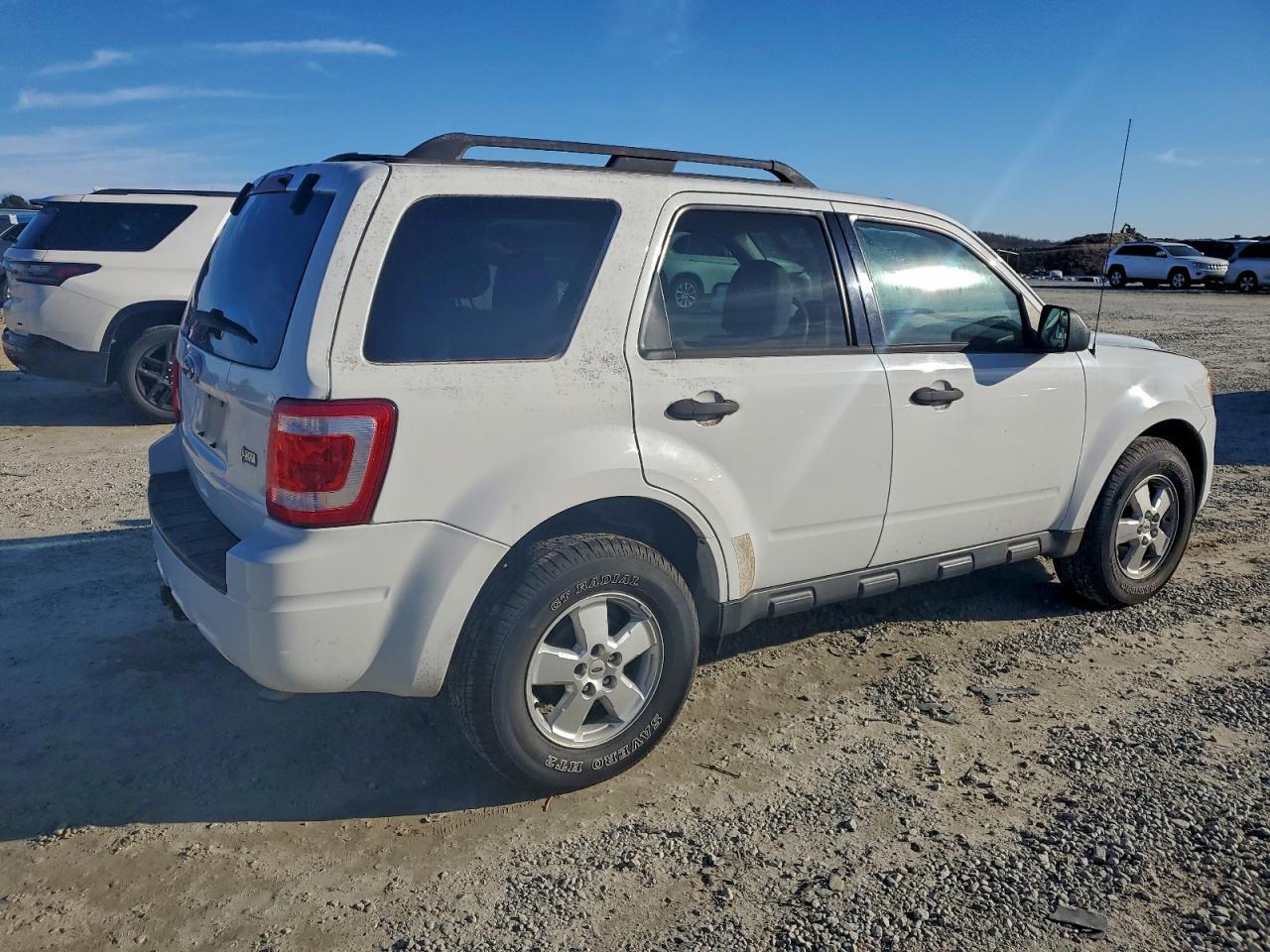 2010 Ford Escape Xlt - Фото 3